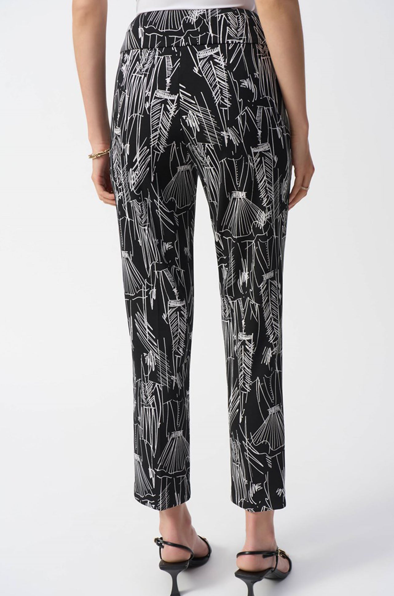 Joseph Ribkoff - Silky Knit Conversational Print Crop Pants