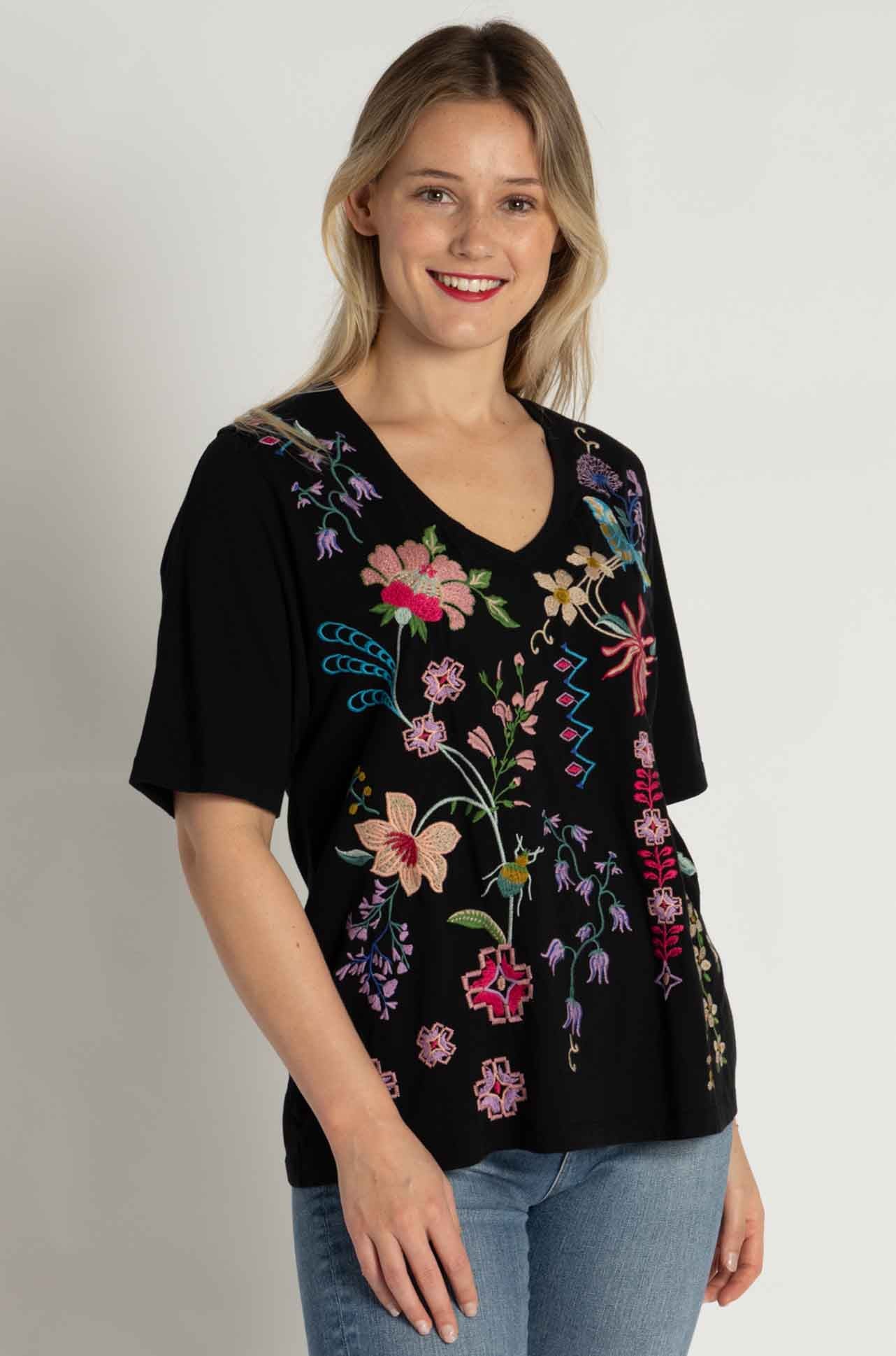 Johnny Was - 3/4 Sleeve Trapunto V-Neck Tee in Maureen Print