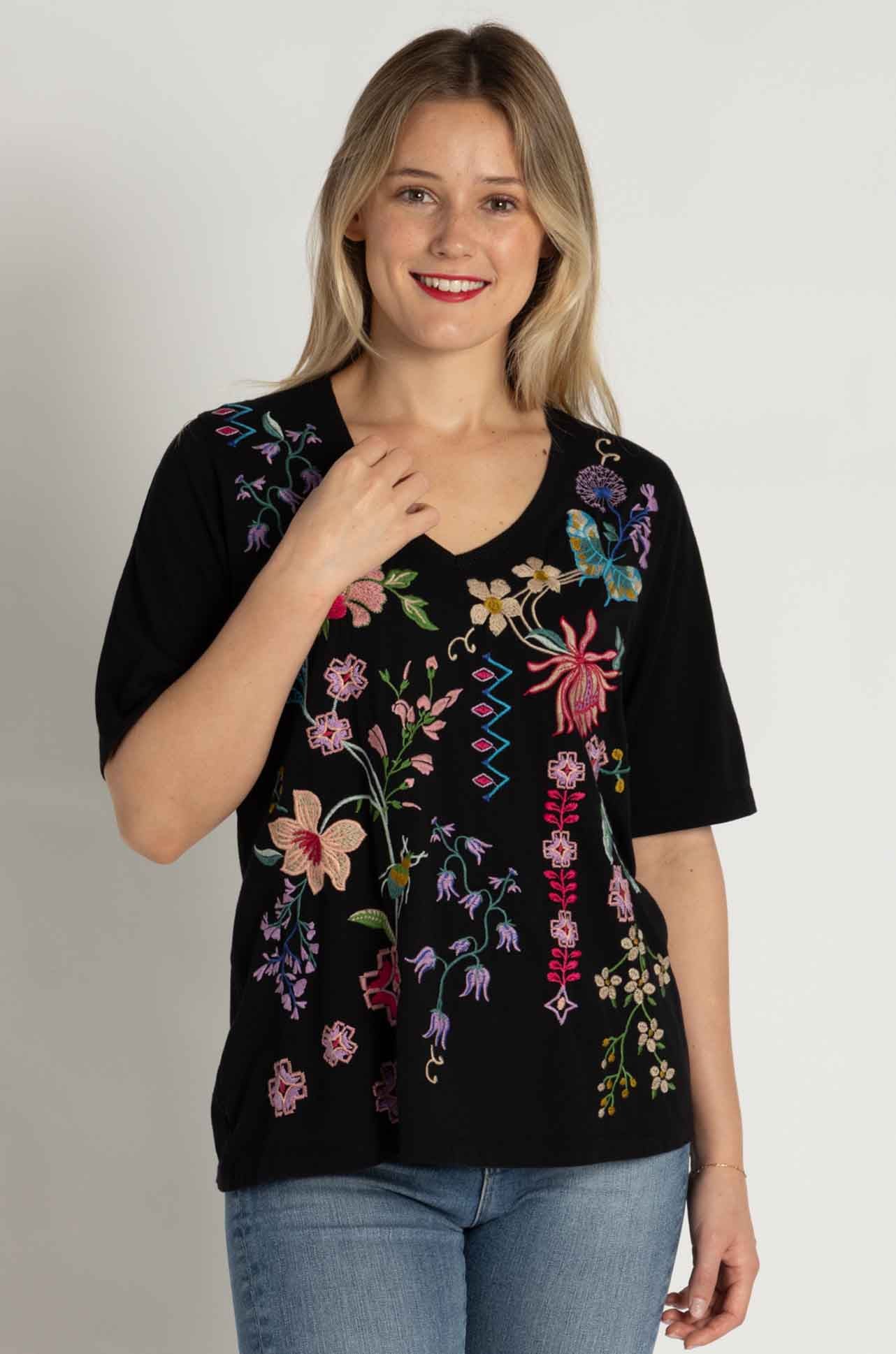 Johnny Was - 3/4 Sleeve Trapunto V-Neck Tee in Maureen Print