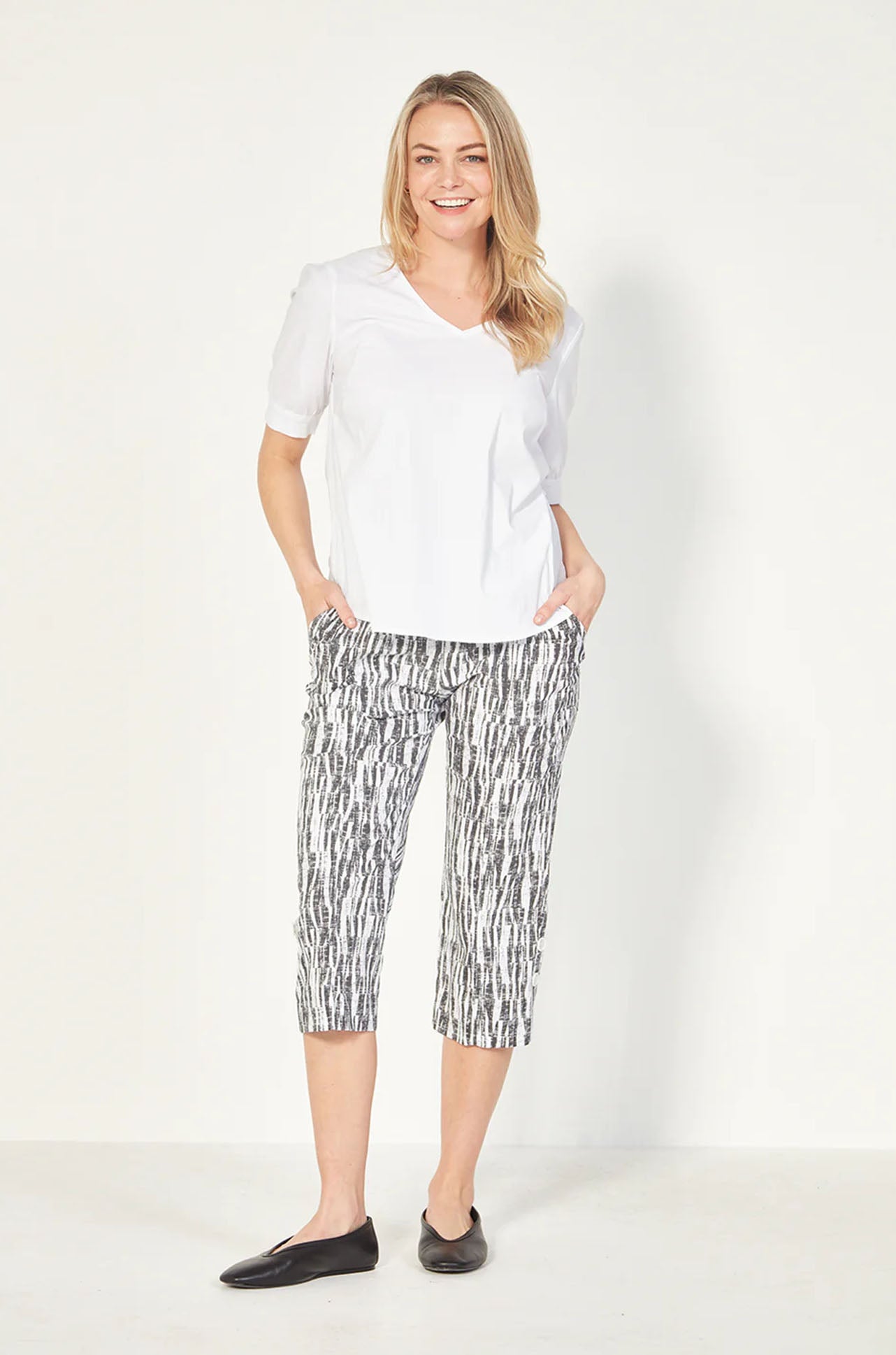 Verge - Acrobat Brilliance Top in White