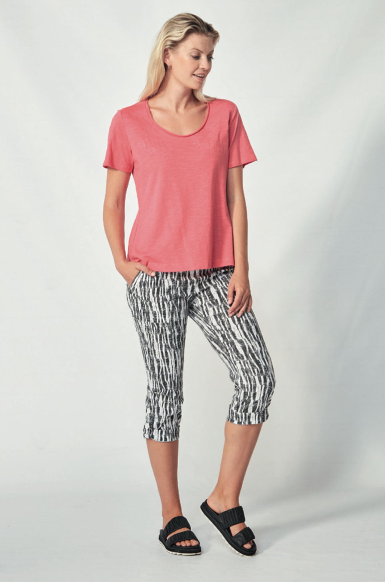 Verge - Acrobat Fusion Short