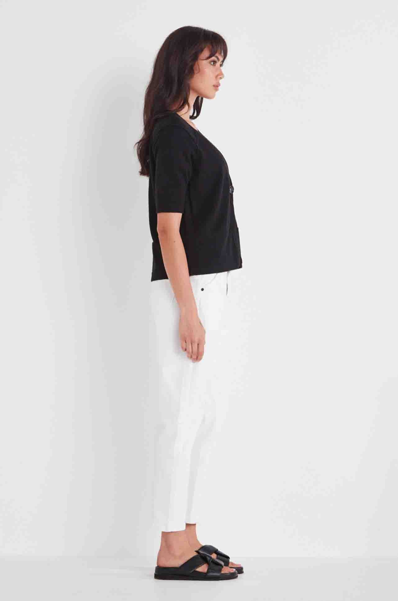 Verge - Amelia Cardi in Black