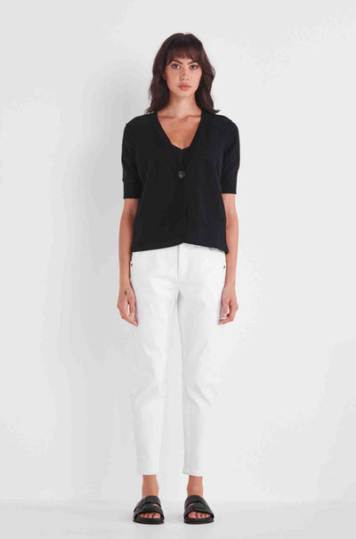 Verge - Amelia Cardi in Black