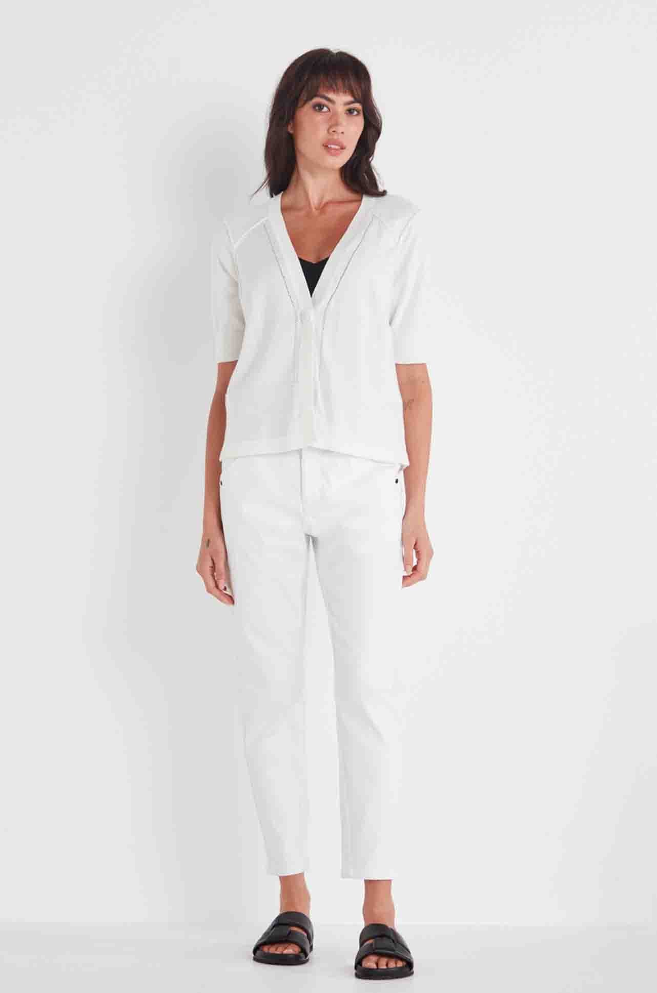 Verge - Amelia Cardi in White