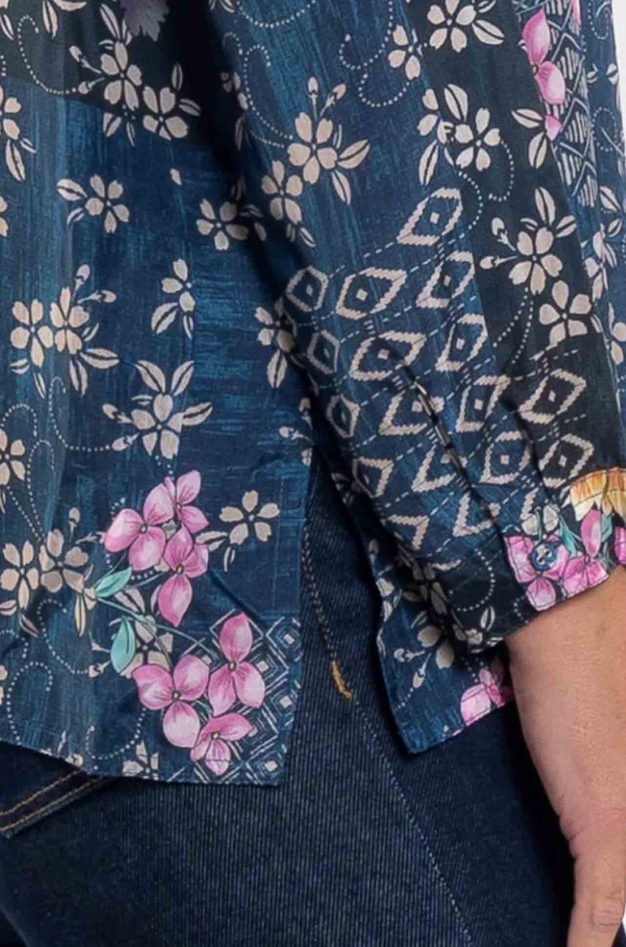 Johnny Was - The Audrey Oversized Blouse in Tandiz