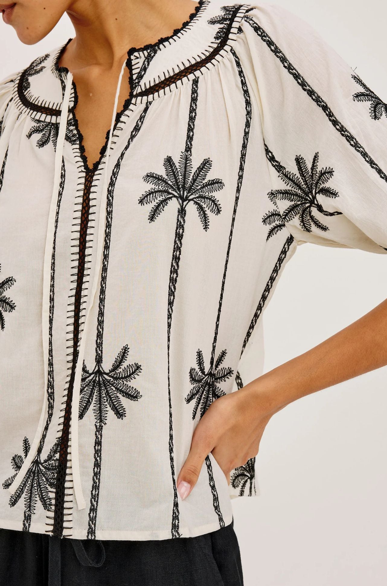 Rails - Belina SS Top in Embroidered Palms