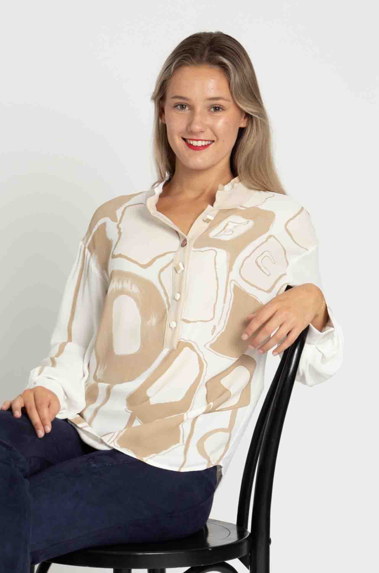 Elisa Cavaletti - Blouse w/ Beige Giraffe Print