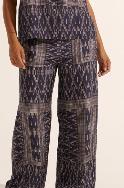 zoe kratzmann - breeze pant in midnight aztec