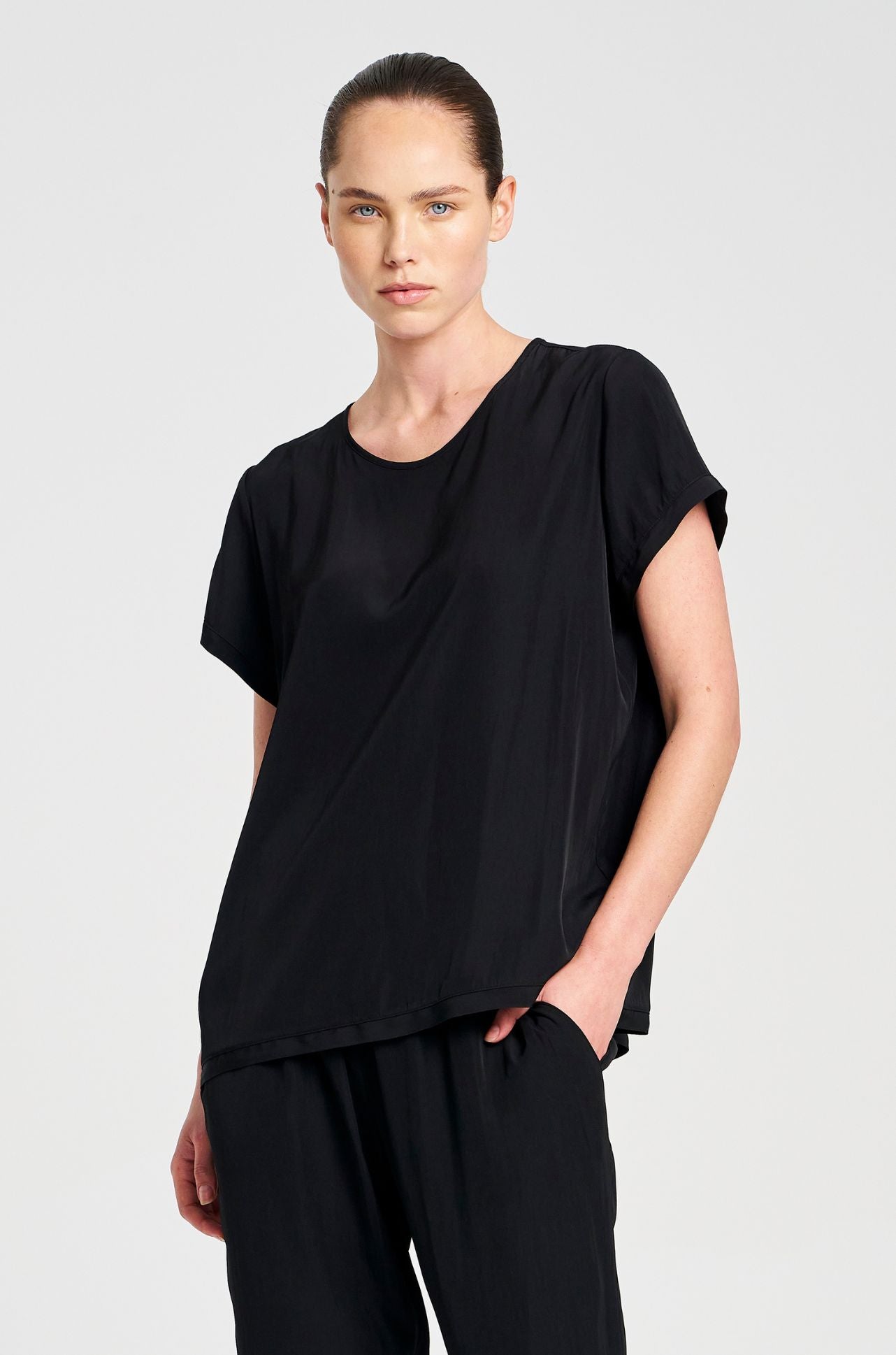 Mela Purdie - Travel T