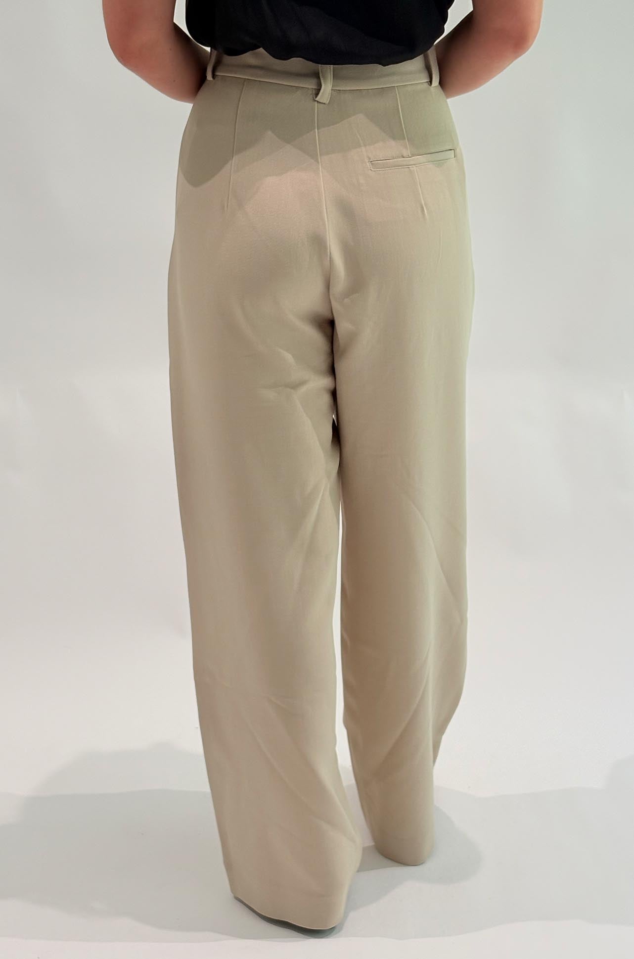 Zoe Kratzmann - fresco pant in hazelnut