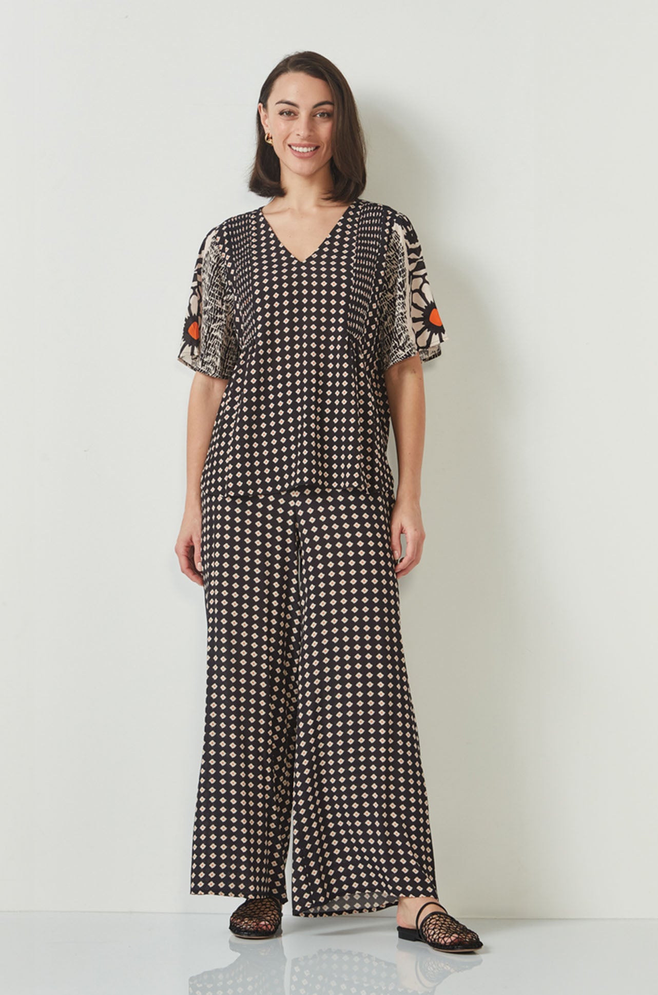 Verge - Inspire Pant in Black Print
