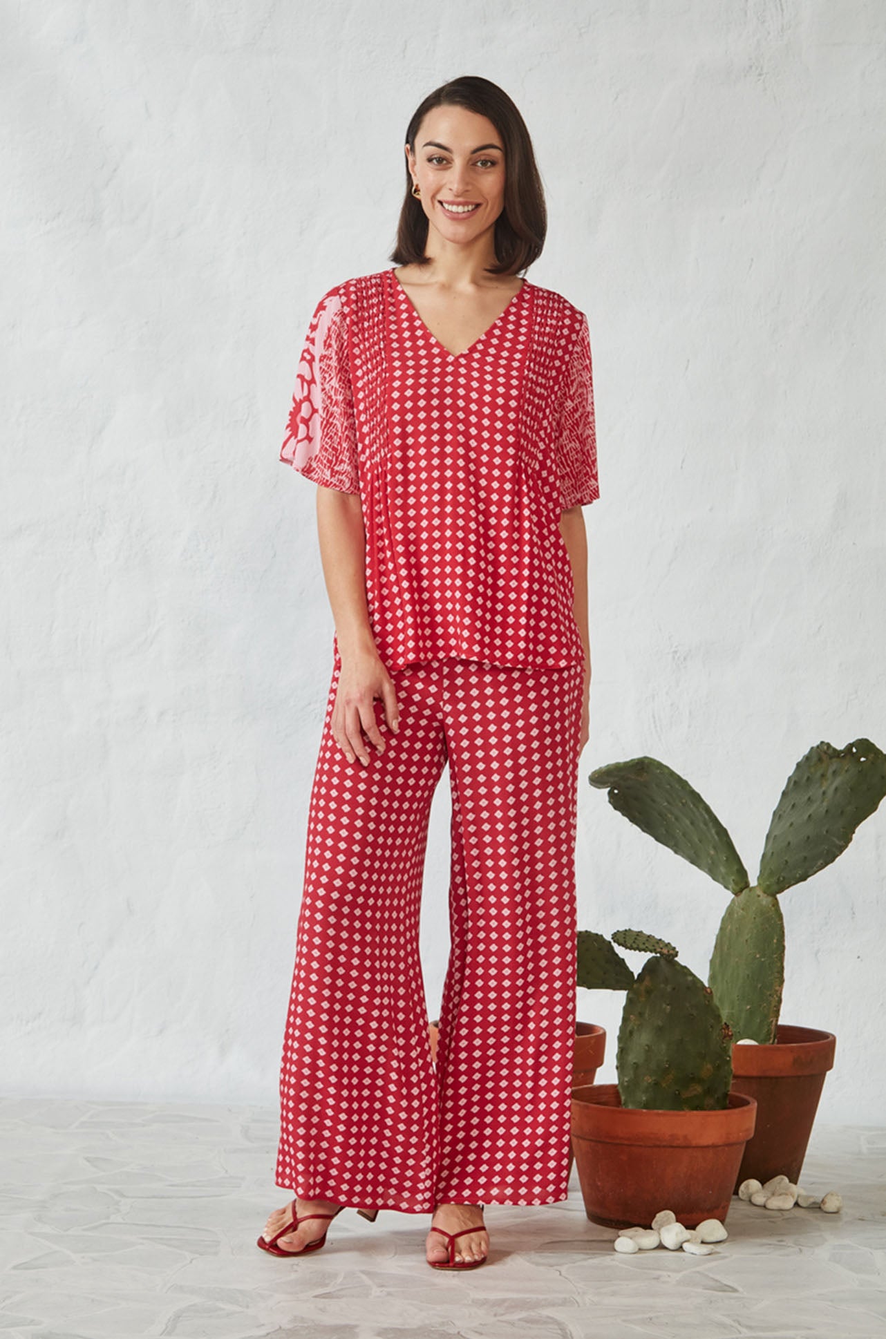 Verge - Inspire Top in Red Print