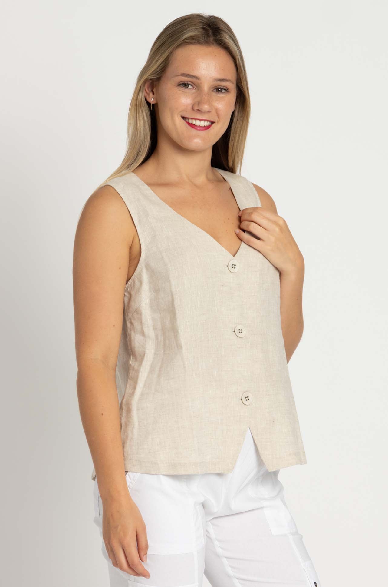 Verge - Land Vest in Sand
