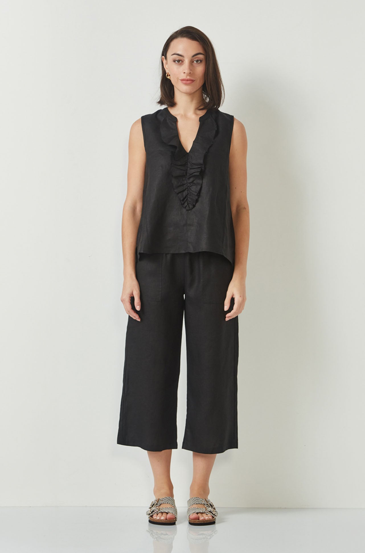Verge - Penny Top in Black
