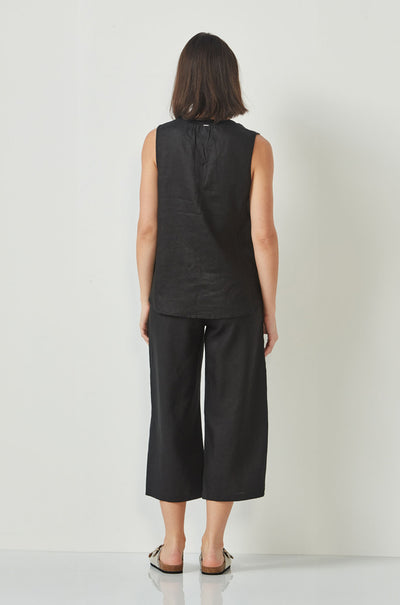Verge - Penny Top in Black
