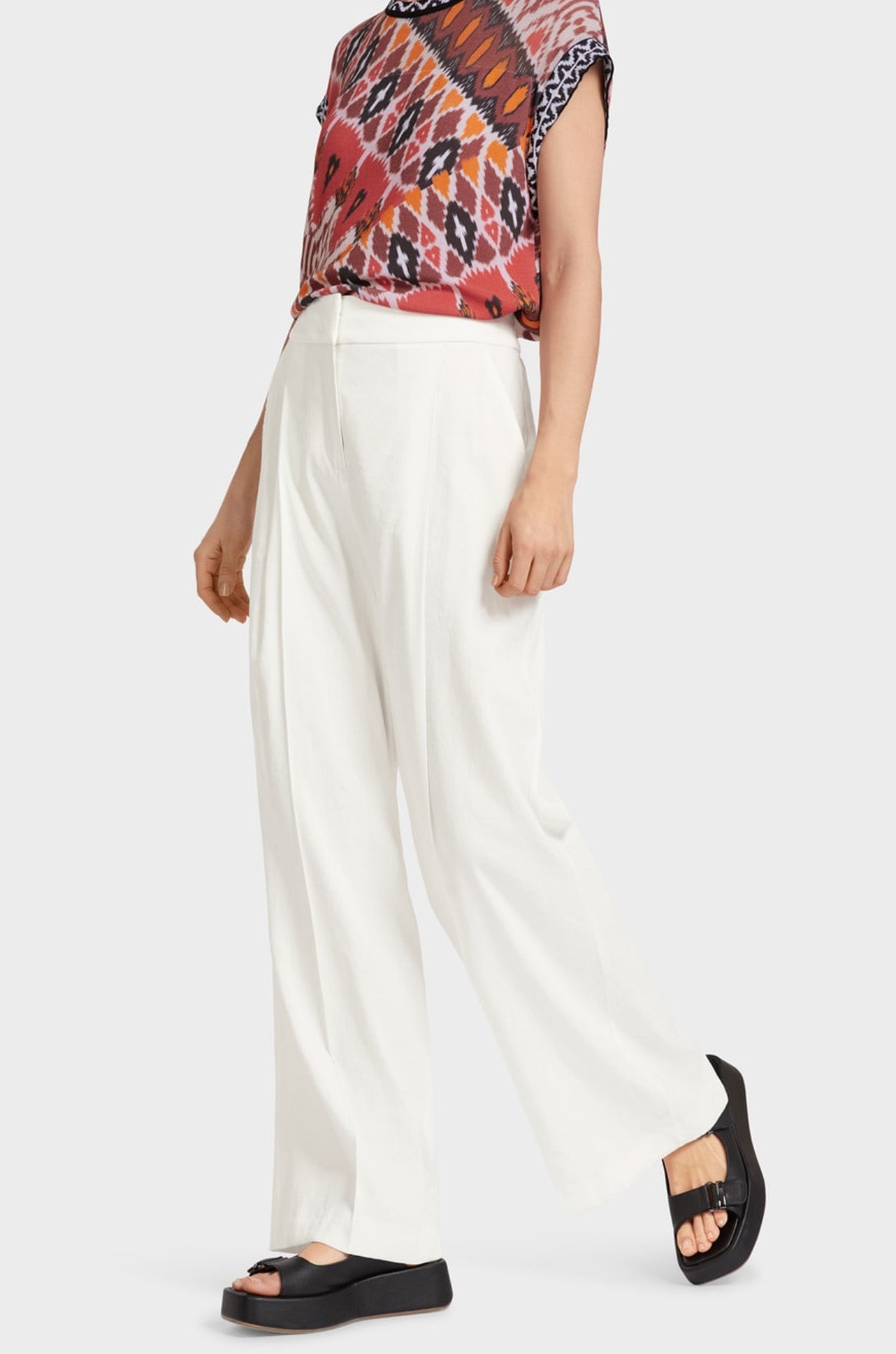Marc Cain - Pleated Linen Pants
