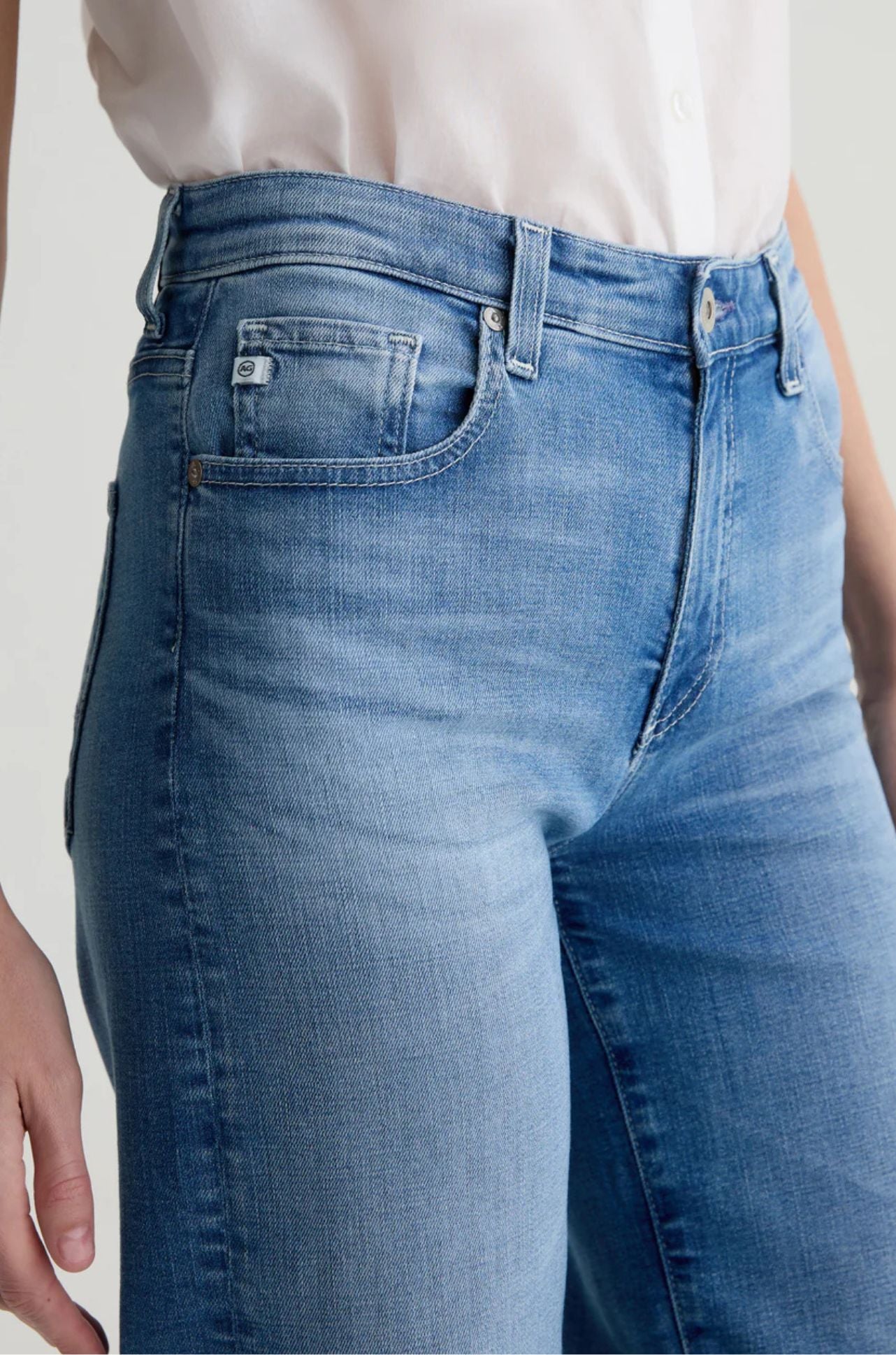 AG Jeans - Saige Wide Leg Crop Jean in Oceanic