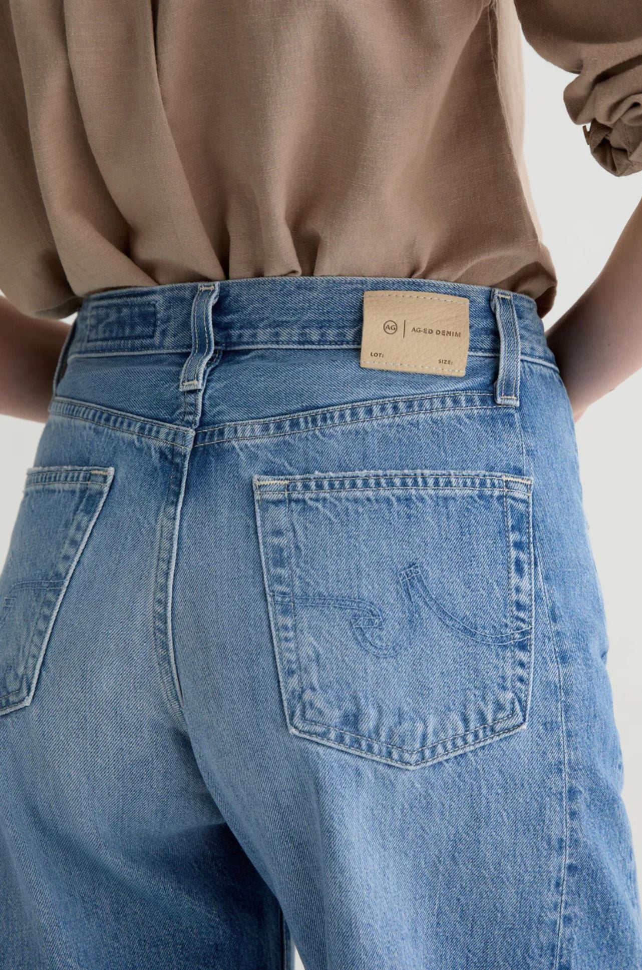 AG Jeans - Hattie Crop Jean in 17 Years Divergent