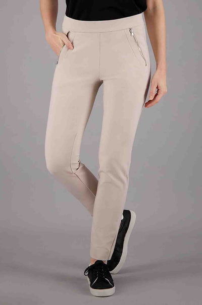 Gardeur - Slim Stretch Pull On Pant w/ Zip Pockets in Sand