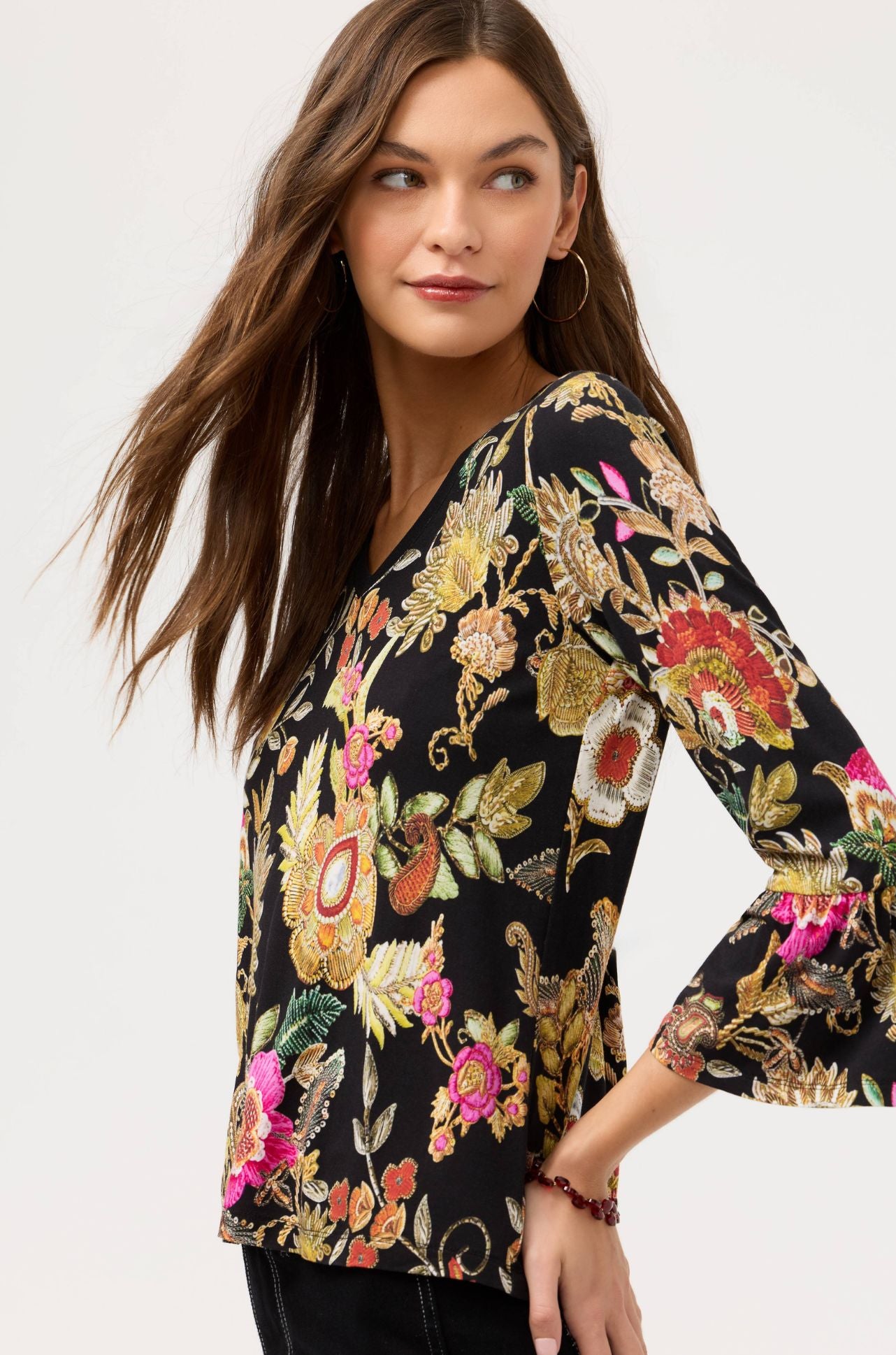Johnny Was - The Janie Favorite V Neck Flute Sleeve Tee in Lowri