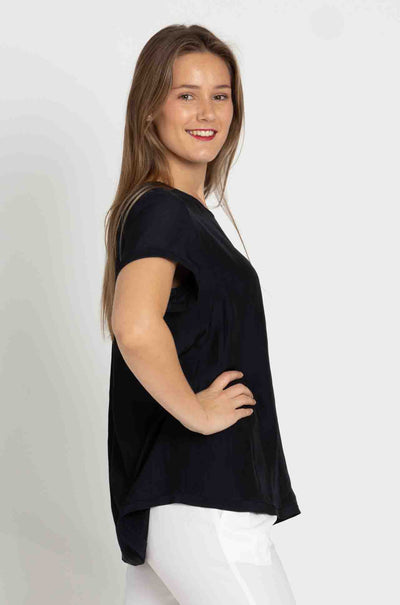 Mela Purdie - Travel T
