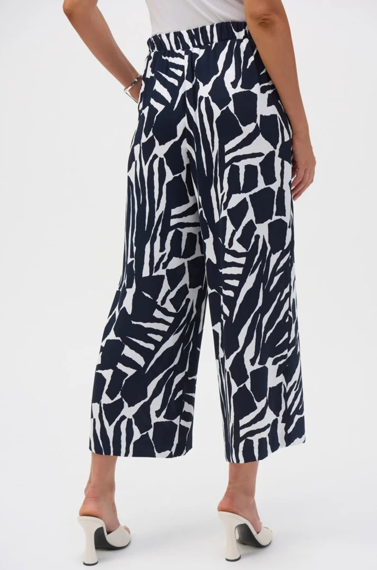 Joseph Ribkoff - Woven Abstract Print Pull On Culotte Pants