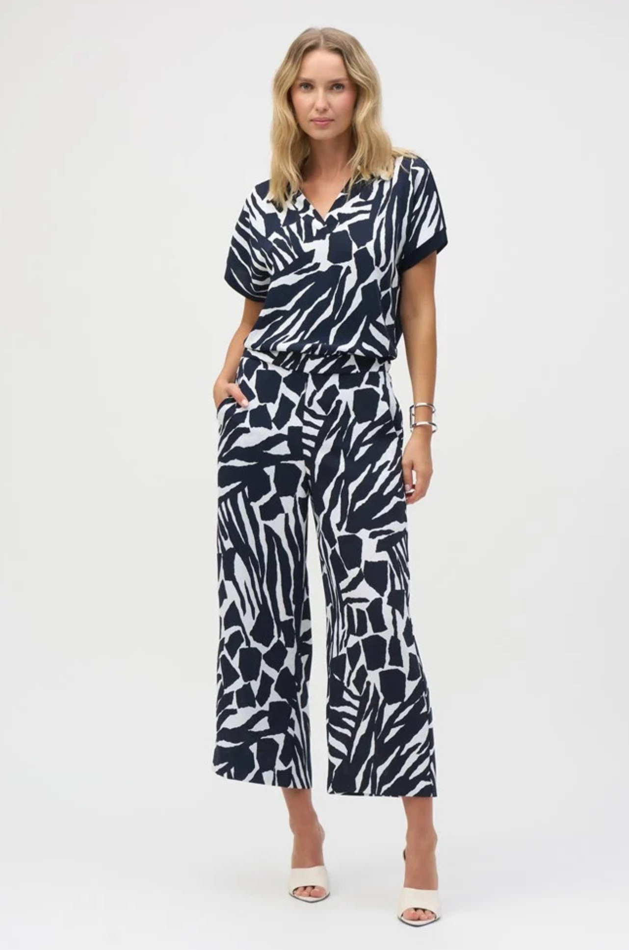 Joseph Ribkoff - Woven Abstract Print Pull On Culotte Pants