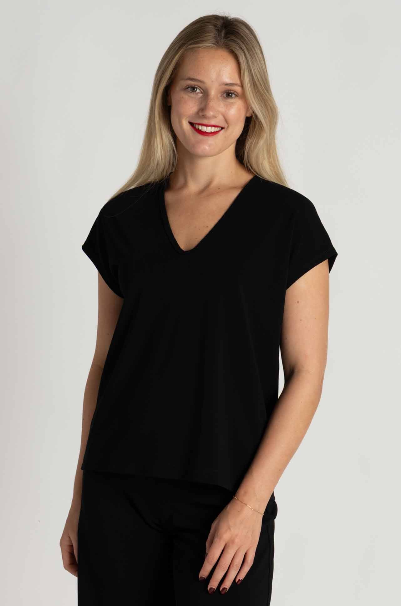 Mela Purdie - V Shell in Powder Knit