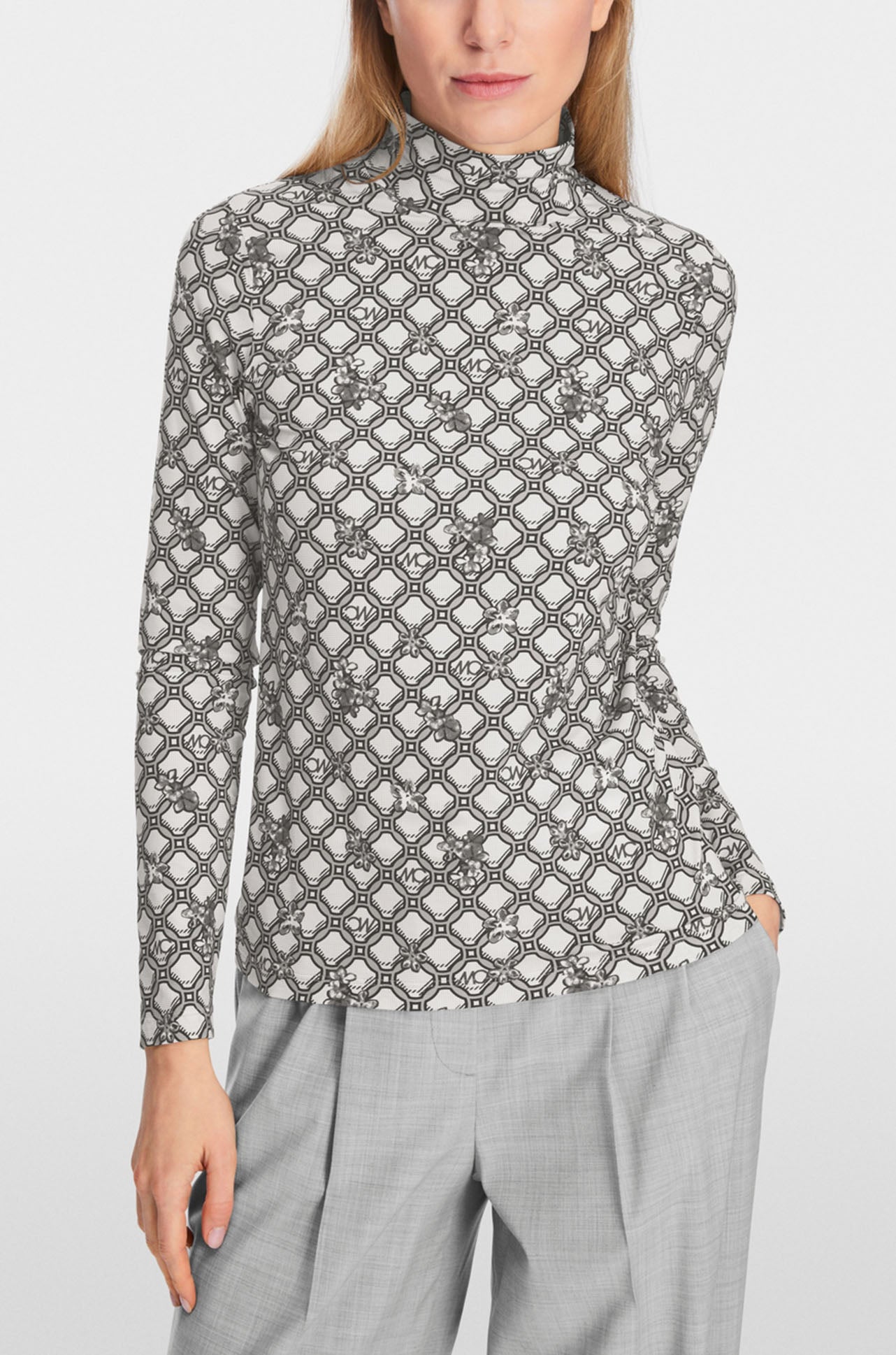 Marc Cain - T-shirt with Marc Cain Logo Chain Print