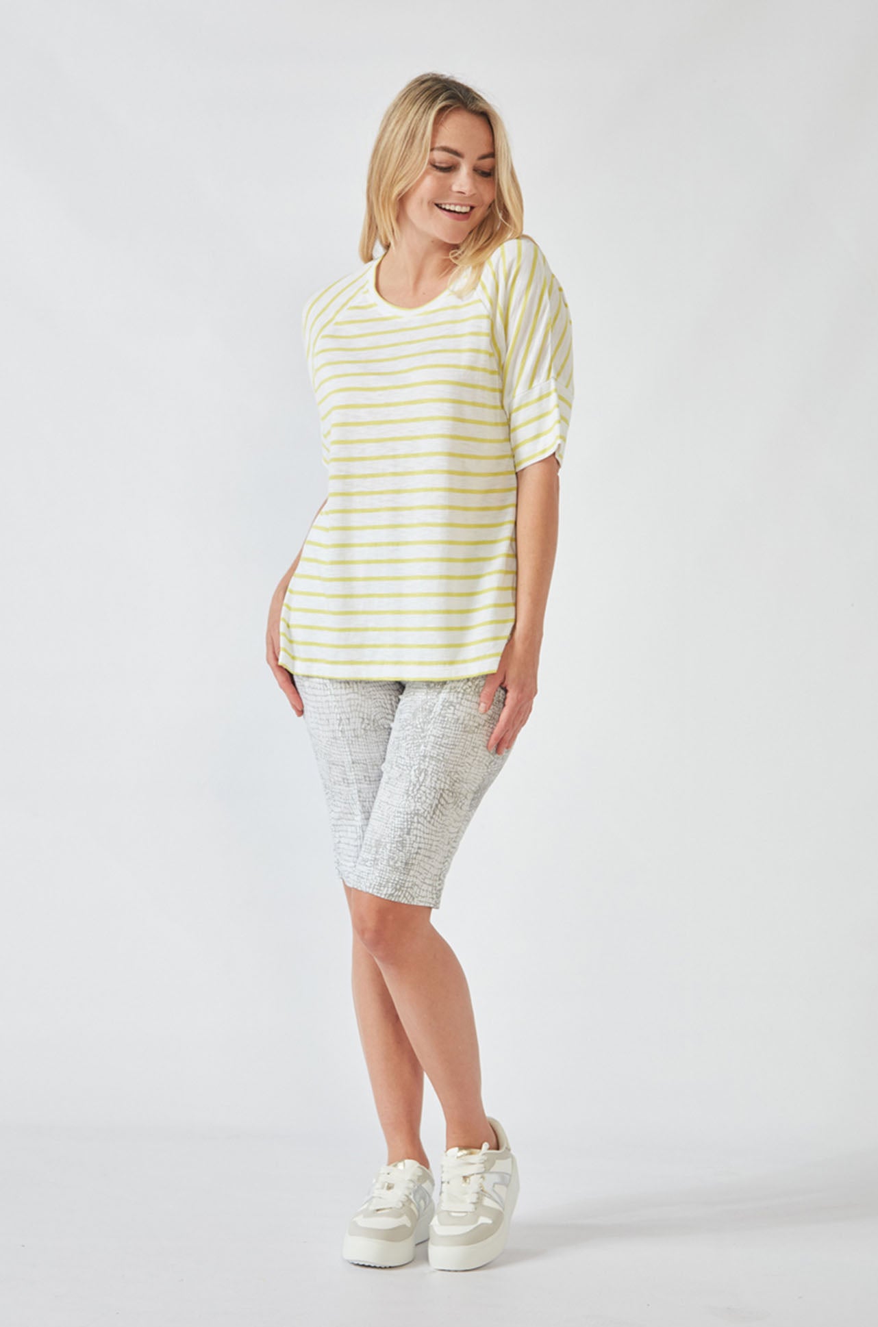 Verge - Acrobat Bay Short in Pumice Print