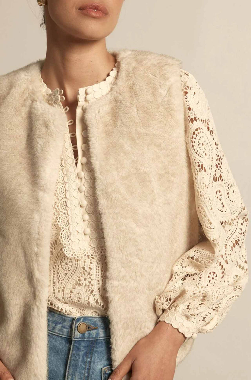 Zoe Kratzmann - affirm vest in ecru