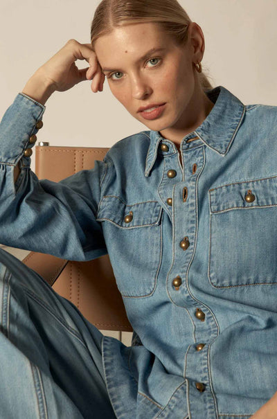 Zoe Kratzmann - crest top in light washed denim