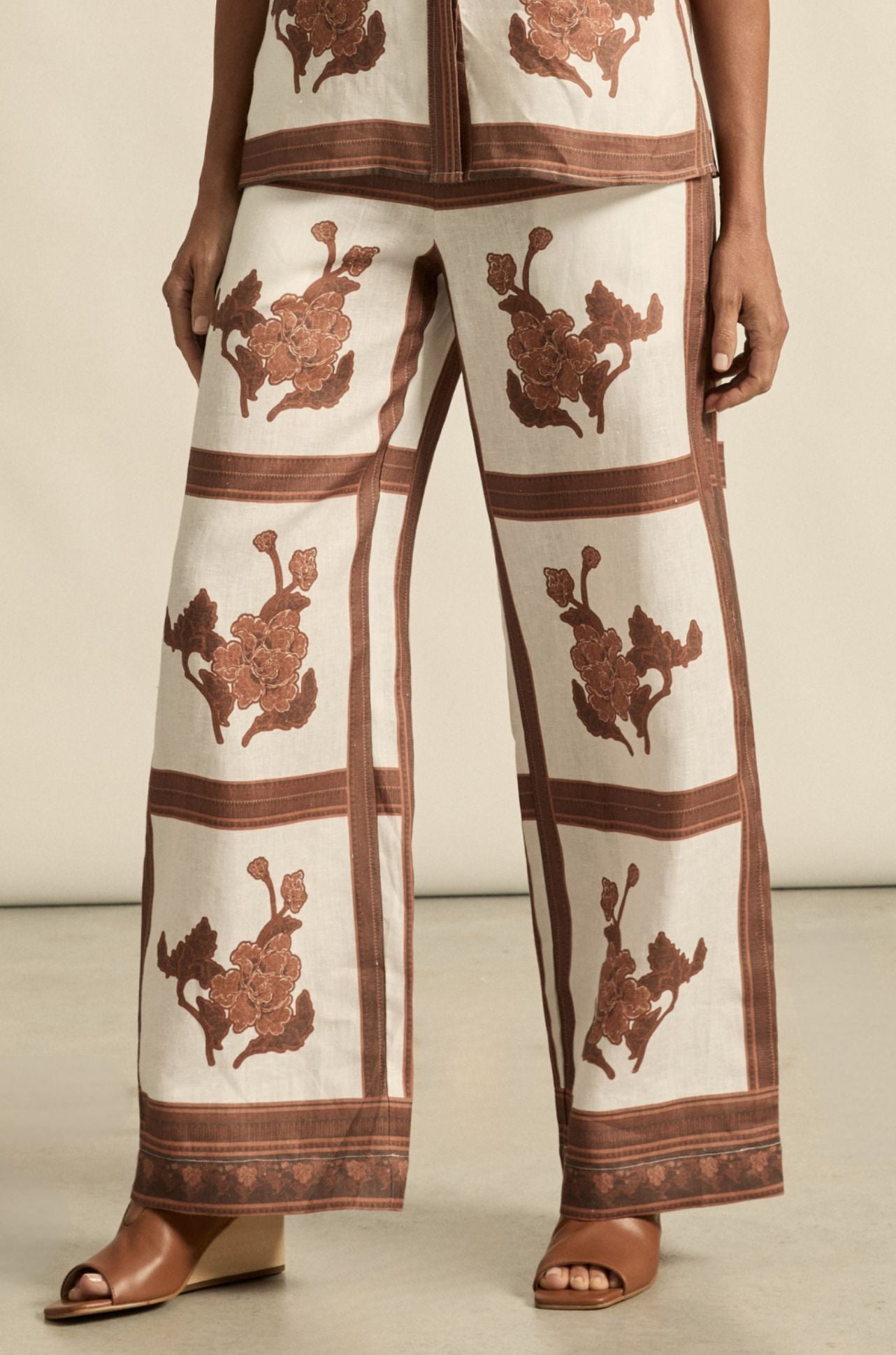 zoe kratzmann - gesture pant in coffee collage