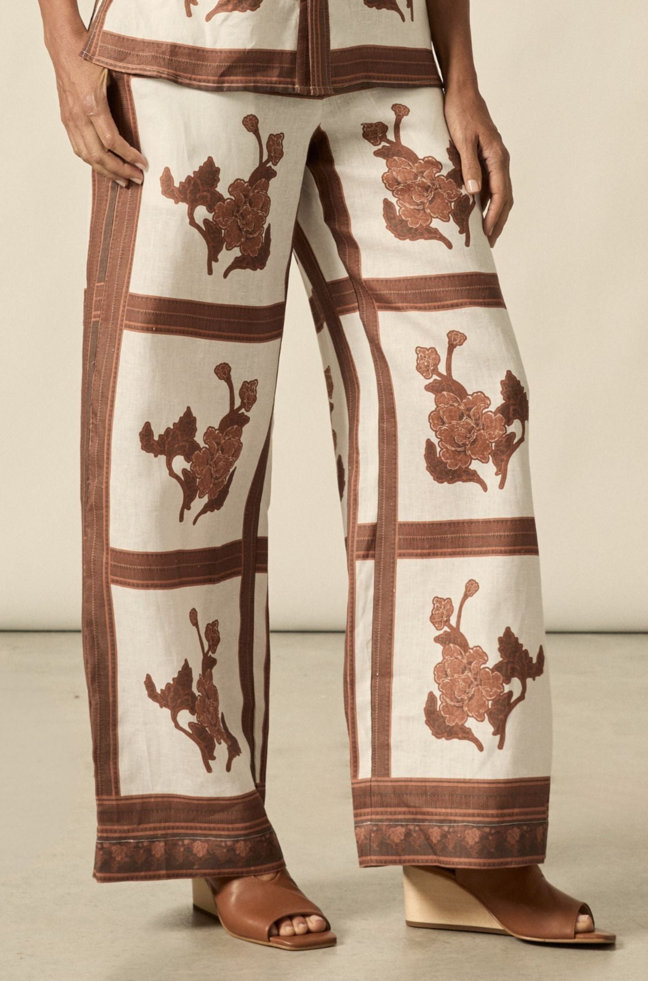 zoe kratzmann - gesture pant in coffee collage