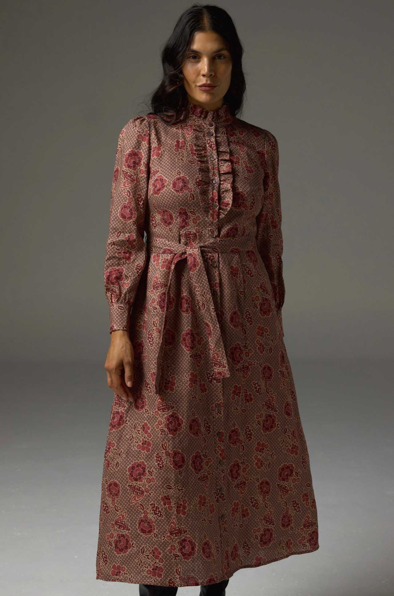 zoe kratzmann - graduate dress in mumbai bloom