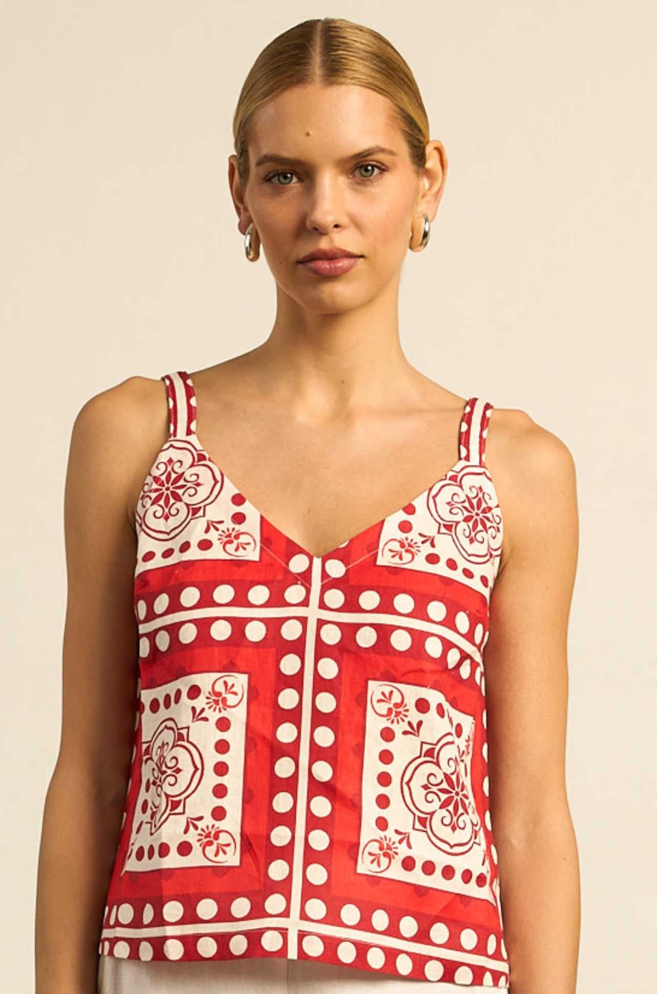 zoe kratzmann - memo top