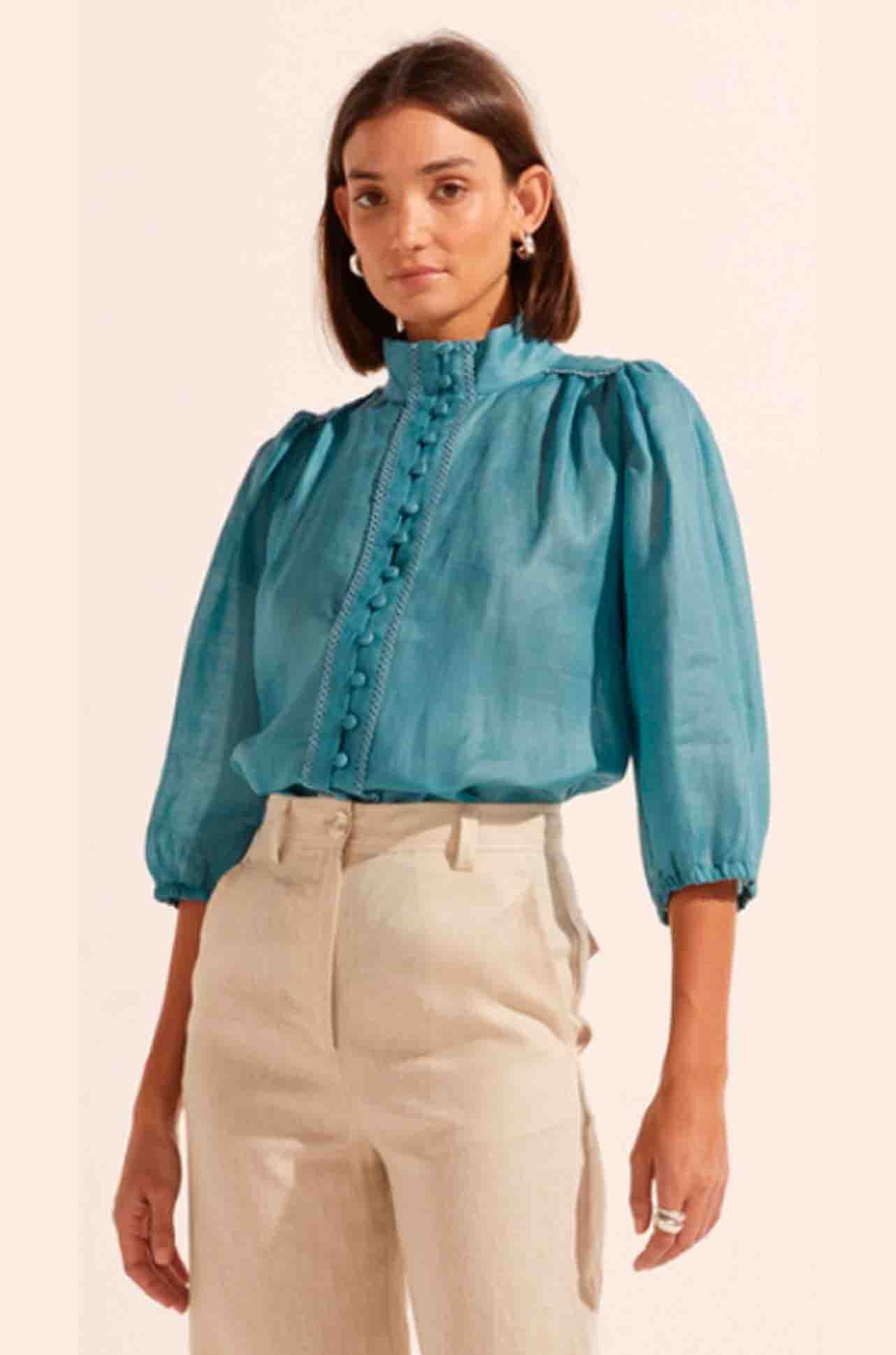 zoe kratzmann - outlook top in seablue