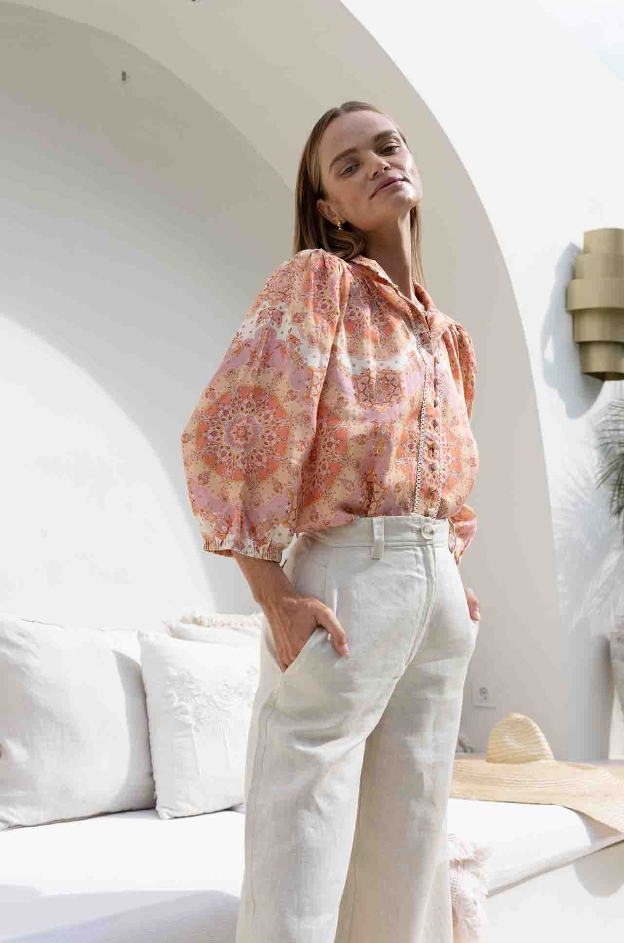 zoe kratzmann - outlook top in sunset mosaic