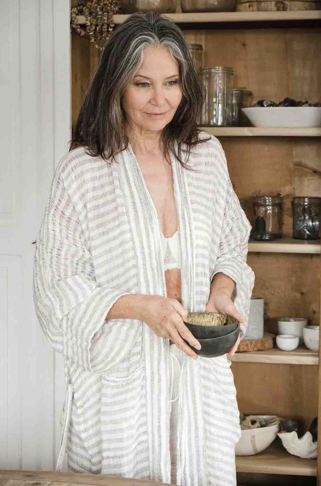Momenti_LaBottegaDiBrunella_Vestaglia_Mx_Aquilonian_RigaGrey_Loungewear_Robe_Top_www.zambezee.com.au