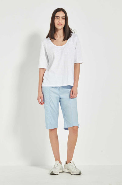 Verge - Acrobat Rolled Short in Chambray