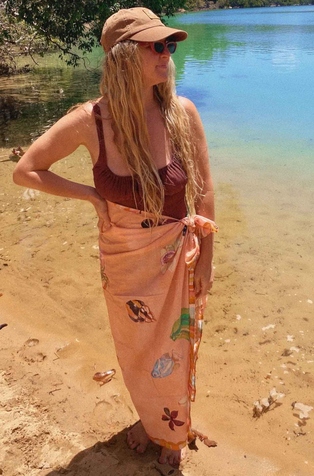 Wandering Folk - Annie Everingham Sarong