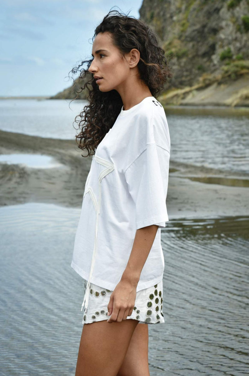 Cooper - A Mirror Party The Short Of It Short in White
