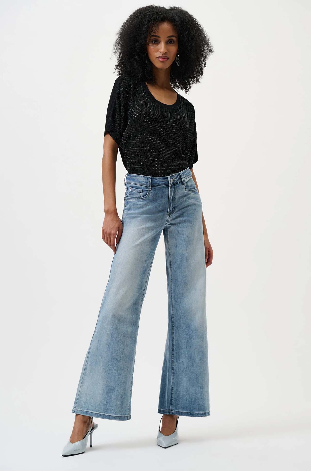 Joseph Ribkoff - Goldie Classic Wide-Leg Stretch Jeans in Light Blue Denim