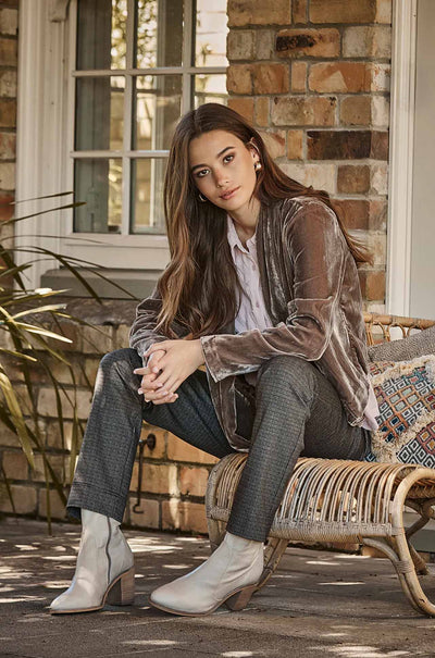 Verge - Enchant Jacket in Mushroom