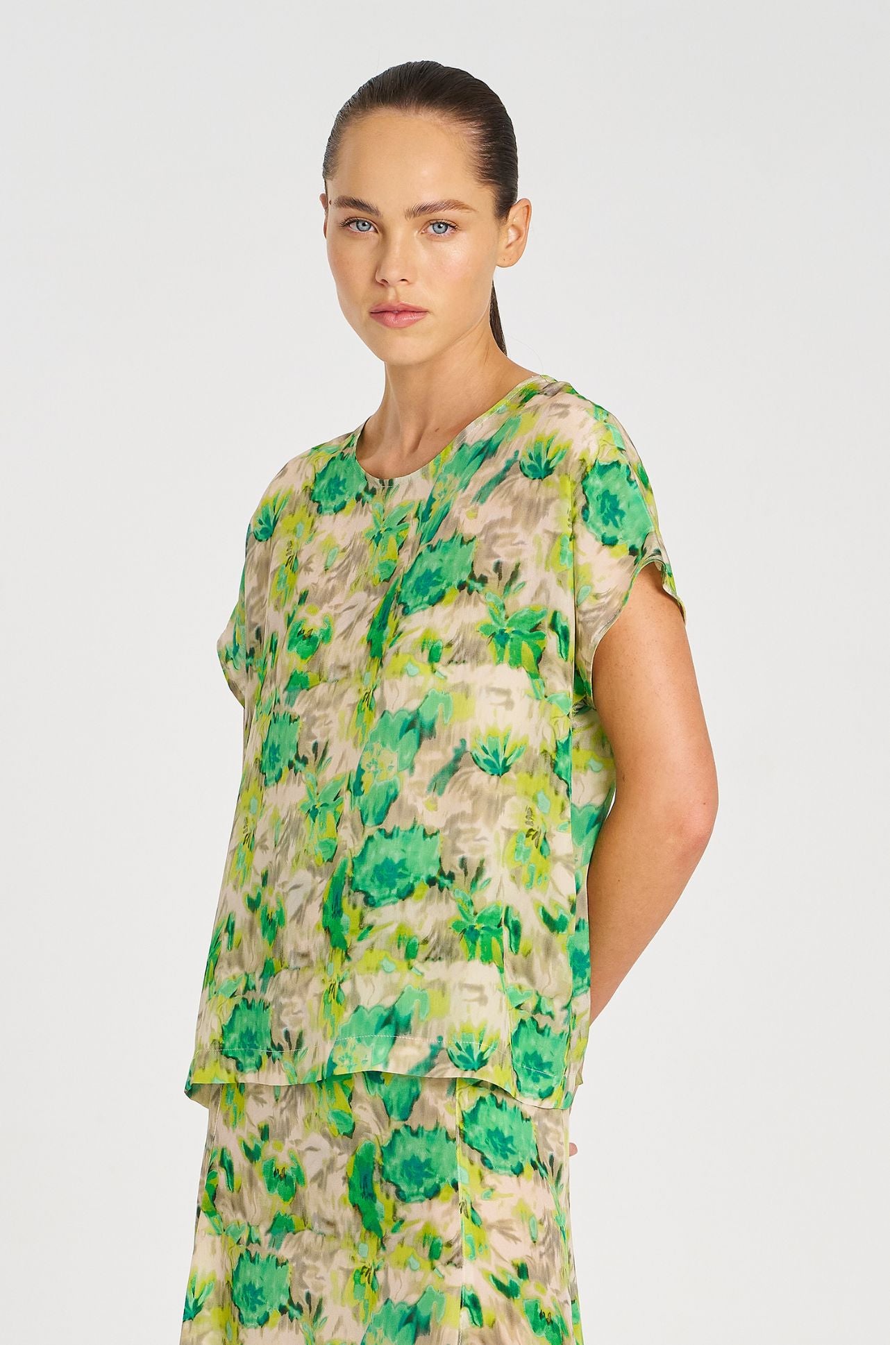 Mela Purdie - Cap Shell in Silk Lilly Print