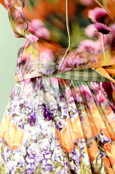 Curate - Chin Up Buttercup Fall At My Pleat Skirt