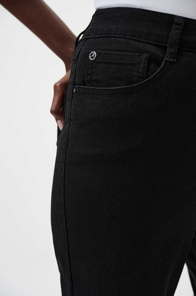 Joseph Ribkoff - Gia Classic Slim Fit Stretch Jeans in Black