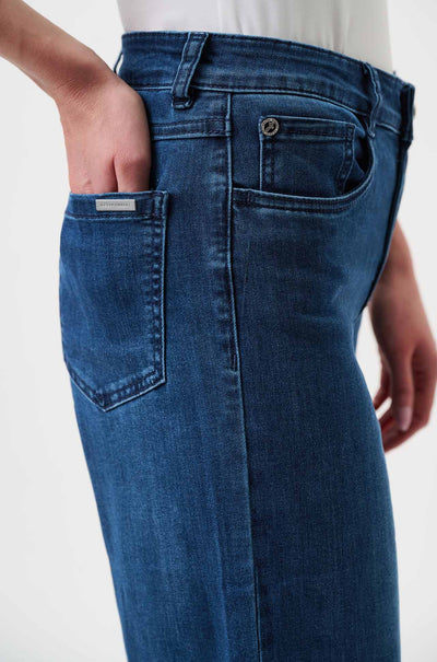 Joseph Ribkoff - Goldie Classic Wide-Leg Stretch Jeans in Denim Medium Blue
