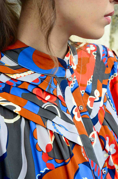 Coop - Swirly Wurly Got To Vee There Blouse