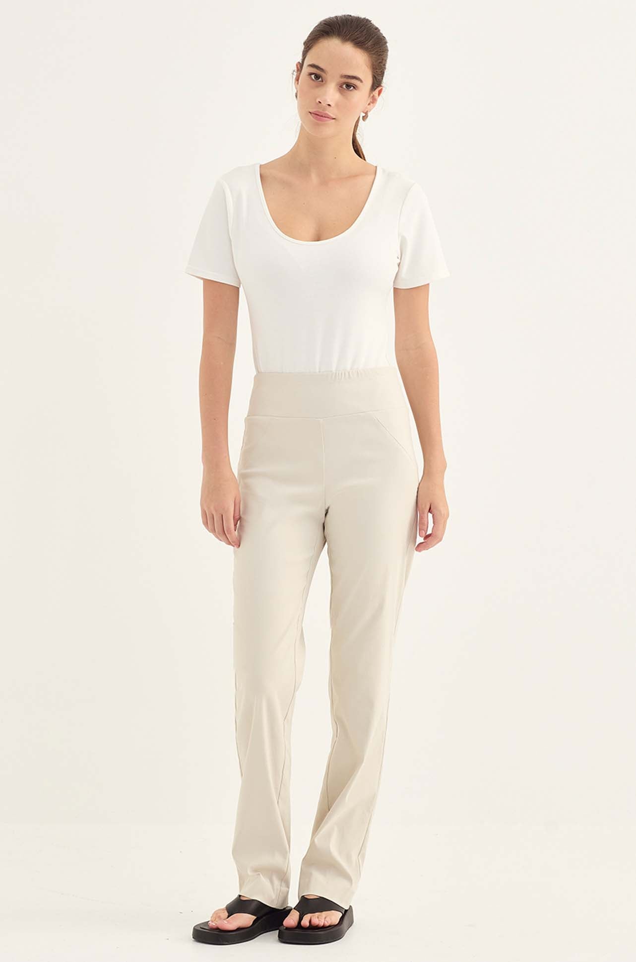 Verge - Premier Pant in Putty